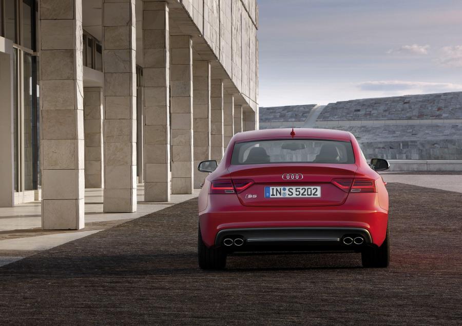  Audi S5 Sportback 2011 года  (WW) (фото 27 из 40)